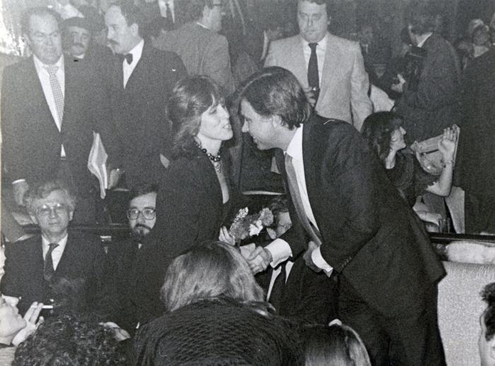 Un ciudadano, contra Felipe González: "¡Hacen falta soluciones, hay hambre!" (VÍDEO)