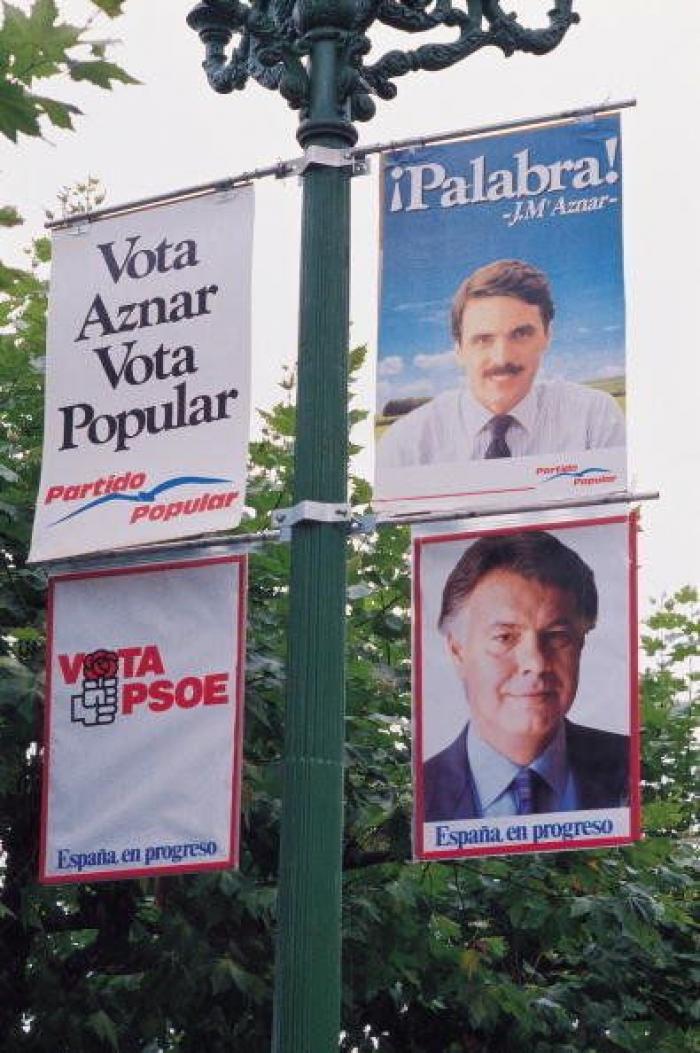 Un ciudadano, contra Felipe González: "¡Hacen falta soluciones, hay hambre!" (VÍDEO)