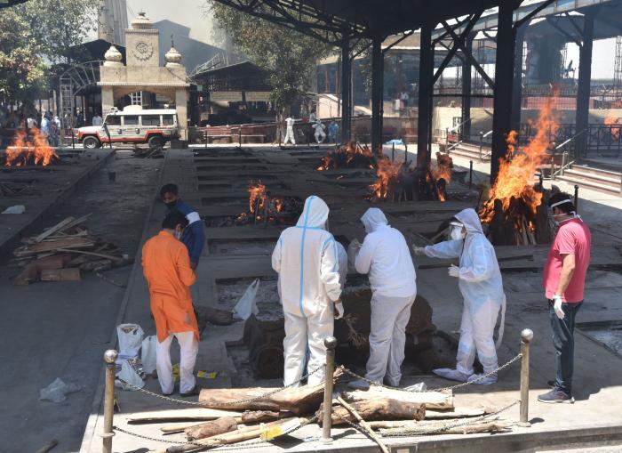Vacunación mundial: cuando hay quien tiene cuatro salvavidas y quien no tiene ninguno