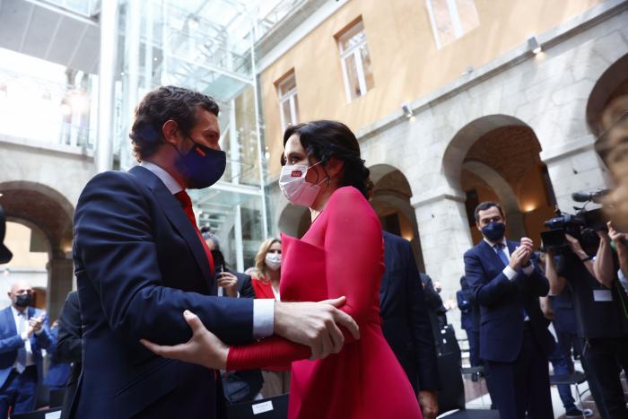 Aznar 'da la puntilla' a Casado: "Tenía las condiciones para triunfar, pero fracasó"