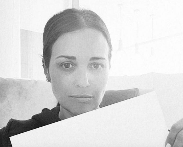 El variopinto grupo de amigos de Eugenia Silva que ha versionado 'Color Esperanza'