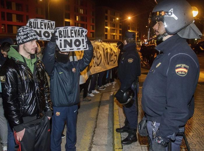 Unas 5.000 personas se manifiestan de nuevo en Burgos
