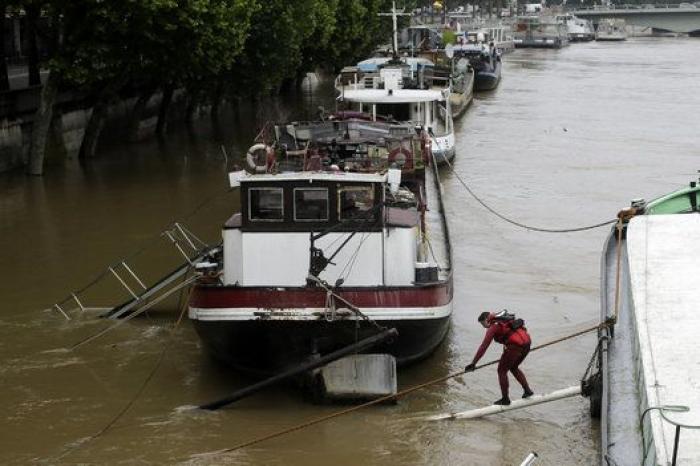 París inundado y en alerta por la crecida del Sena (FOTOS)