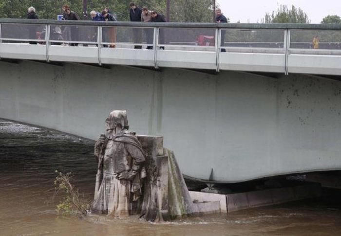 París inundado y en alerta por la crecida del Sena (FOTOS)