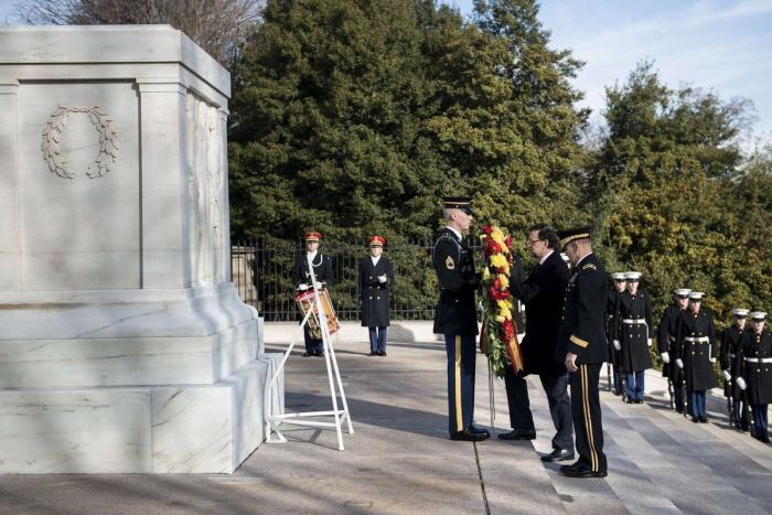 Obama elogia "el gran liderazgo" de Rajoy pero avisa del reto de reducir el paro