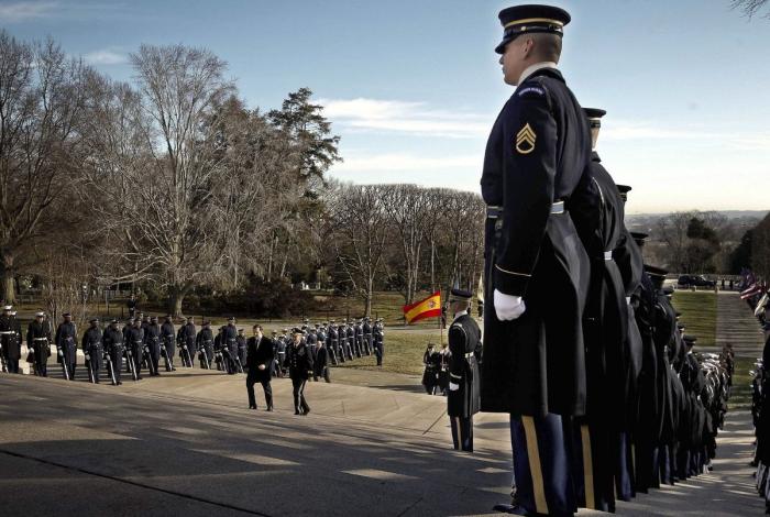 Obama elogia "el gran liderazgo" de Rajoy pero avisa del reto de reducir el paro