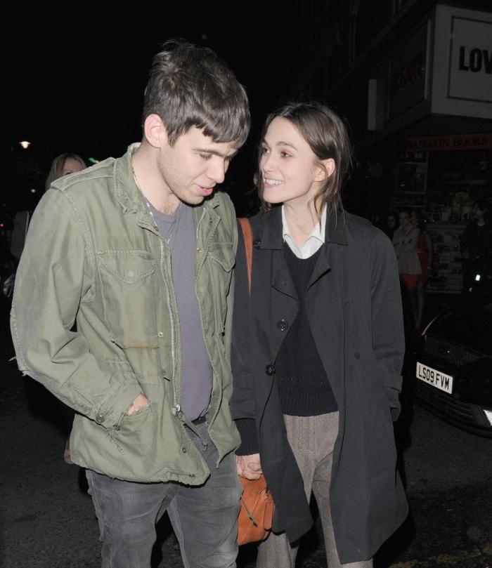 ¿Podrá perdonar Keira Knightley las palabras "miserables" de su director en 'Begin Again'?