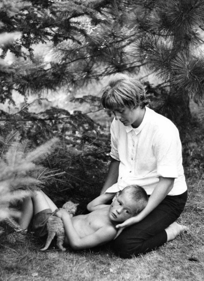 Madres e hijos: fotos de hace 50 años que demuestran que la maternidad no ha cambiado (FOTOS)