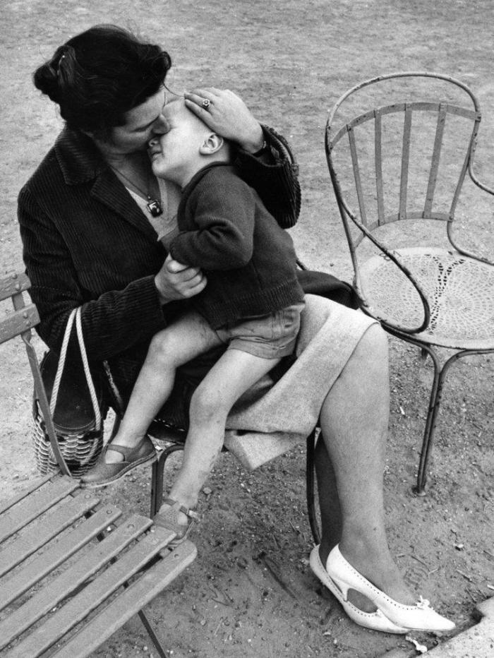 Madres e hijos: fotos de hace 50 años que demuestran que la maternidad no ha cambiado (FOTOS)