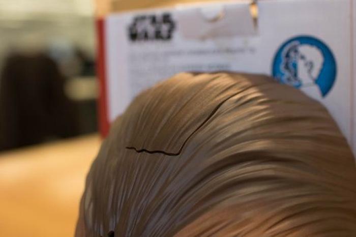 ¿Cómo es una auténtica máscara de Chewbacca?