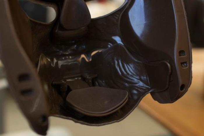 ¿Cómo es una auténtica máscara de Chewbacca?