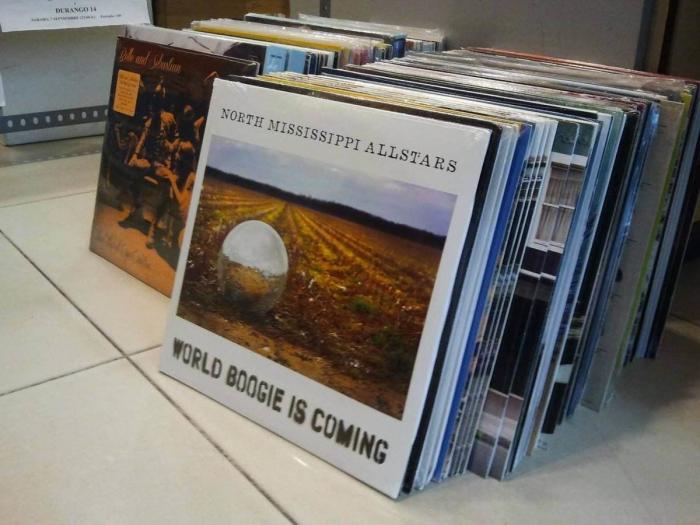 'Abre los ojos': las fotos 'imposibles' de la Gran Vía sin coches