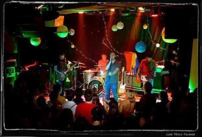 'Abre los ojos': las fotos 'imposibles' de la Gran Vía sin coches