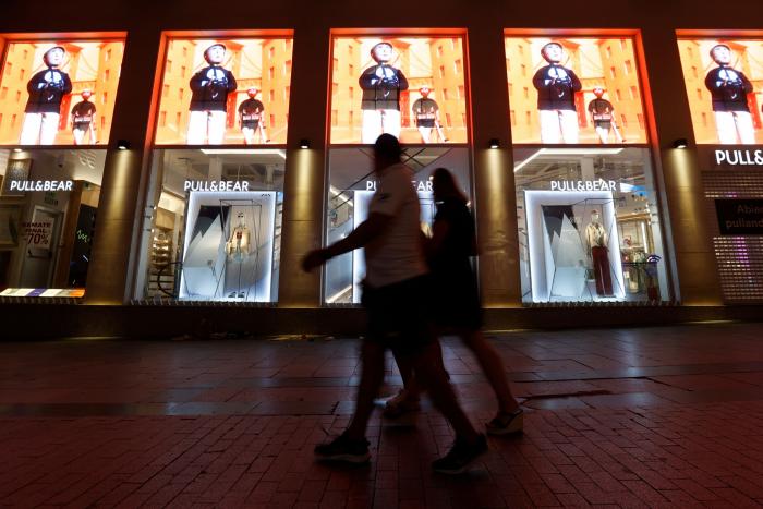 Paseo por los incumplimientos del decreto de ahorro energético