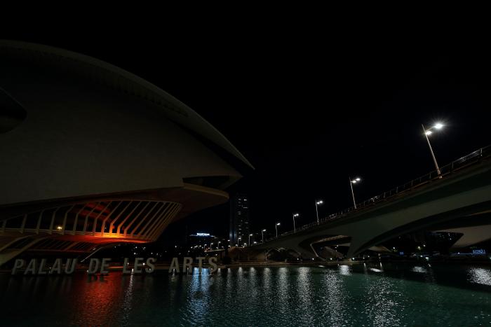 Paseo por los incumplimientos del decreto de ahorro energético