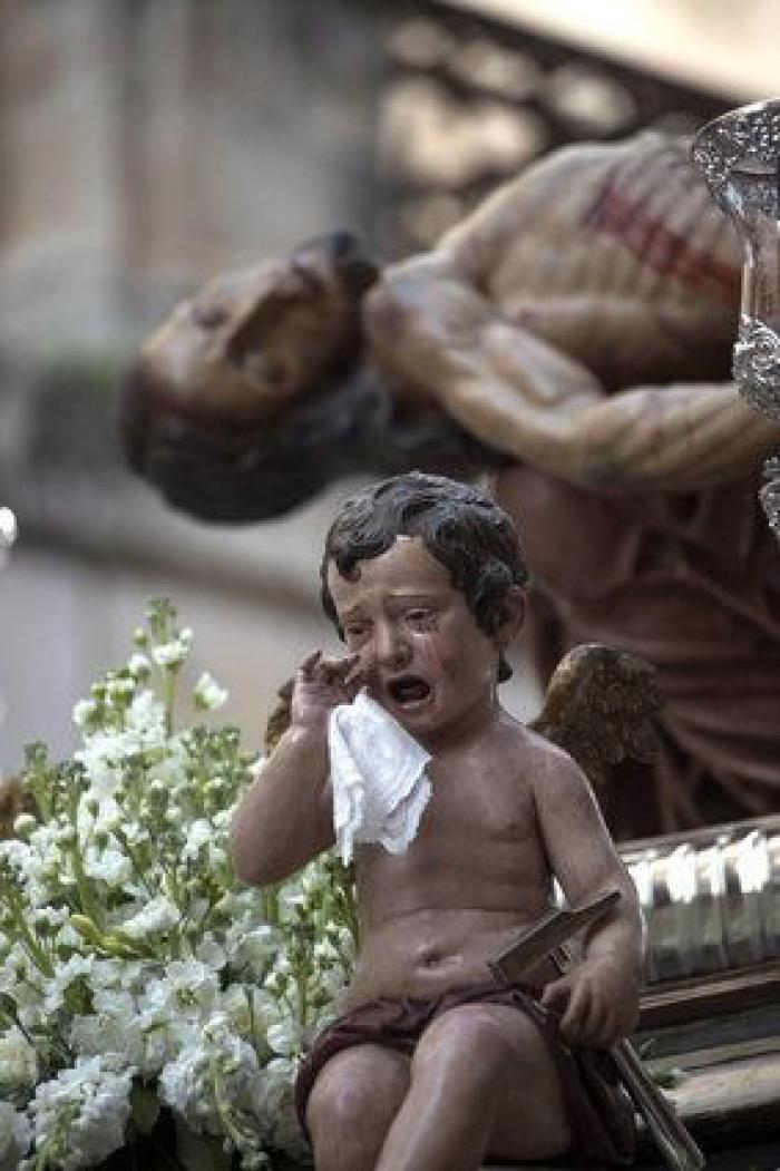 Ensayan con un paso de Semana Santa al ritmo de 'Despacito' (VÍDEO)