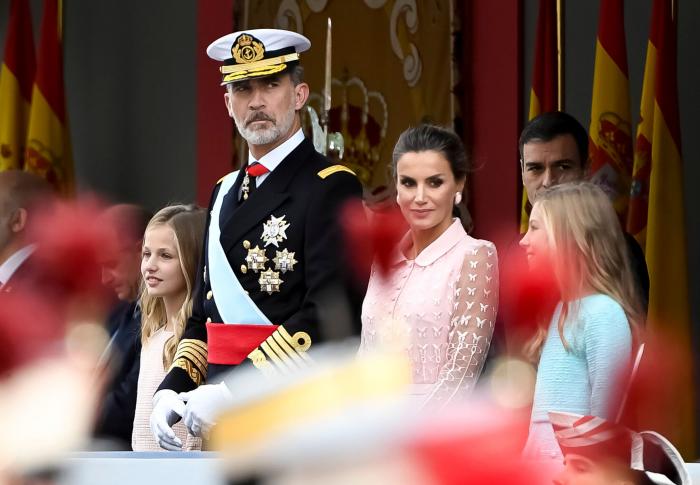 Rafael Hernando (PP) dice que el paracaidista se enganchó con la farola por el "gafe" de Pedro Sánchez