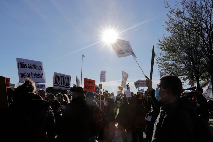 Sentimientos encontrados entre los sanitarios ante la ley de interinos: “No es nuevo”
