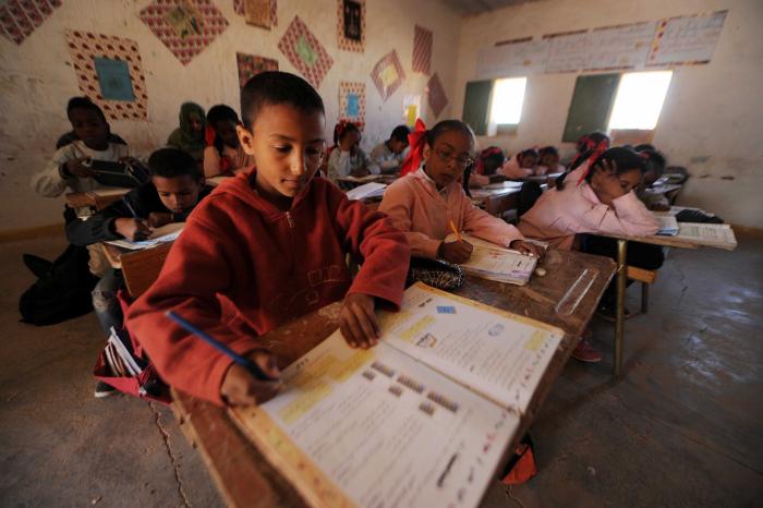 Benjamín Prado: “A quien llamamos dirigentes son en realidad gente que manda pero obedece a otros”