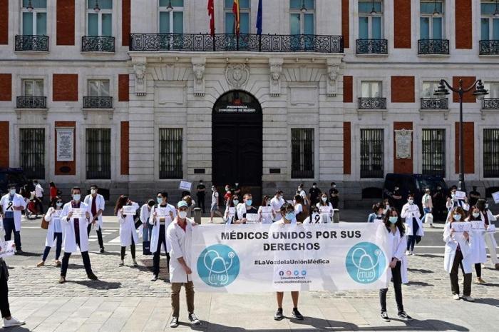 Sentimientos encontrados entre los sanitarios ante la ley de interinos: “No es nuevo”