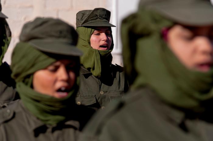 Benjamín Prado: “A quien llamamos dirigentes son en realidad gente que manda pero obedece a otros”