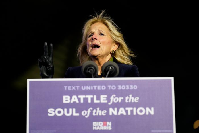 La recatada doctora Jill Biden, la nueva la primera dama de EEUU