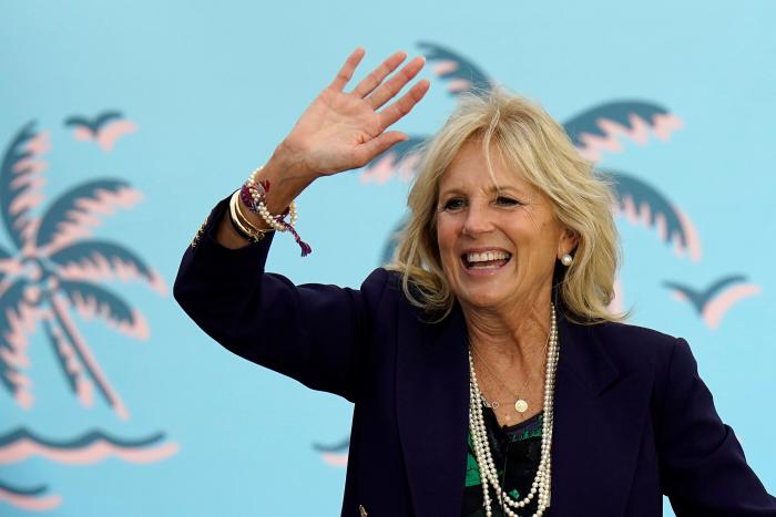 La recatada doctora Jill Biden, la nueva la primera dama de EEUU