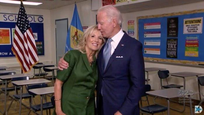 La recatada doctora Jill Biden, la nueva la primera dama de EEUU