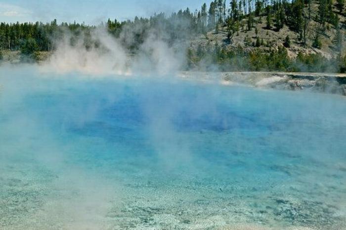 "No hay restos que recuperar" del joven que se cayó en un géiser en Yellowstone