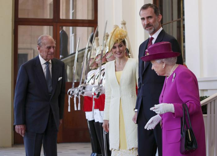 El vestido de la reina Letizia en Buckingham, ¿clavado a este Zuhair Murad?