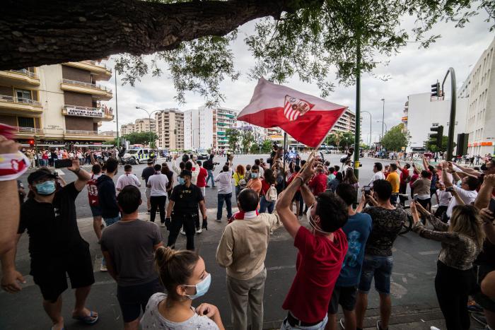 Lo que hace este profesor en un examen es la delicia de los seguidores del Betis: ojo a las preguntas