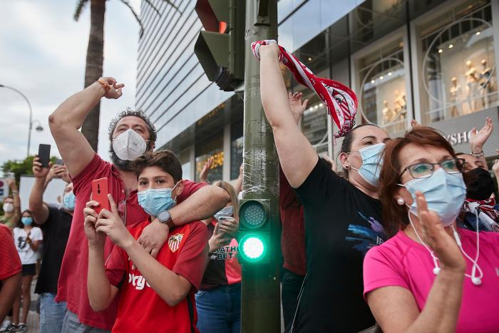 Lo que hace este profesor en un examen es la delicia de los seguidores del Betis: ojo a las preguntas
