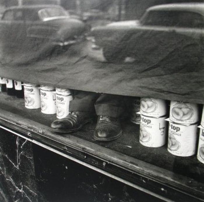 El trabajo de Vivian Maier, la Mary Poppins fotógrafa, llega a Madrid