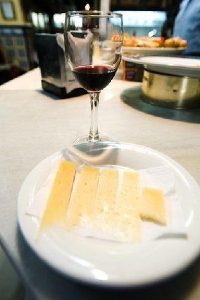 Por qué me levanto cada noche para ir al baño (y cómo evitarlo)