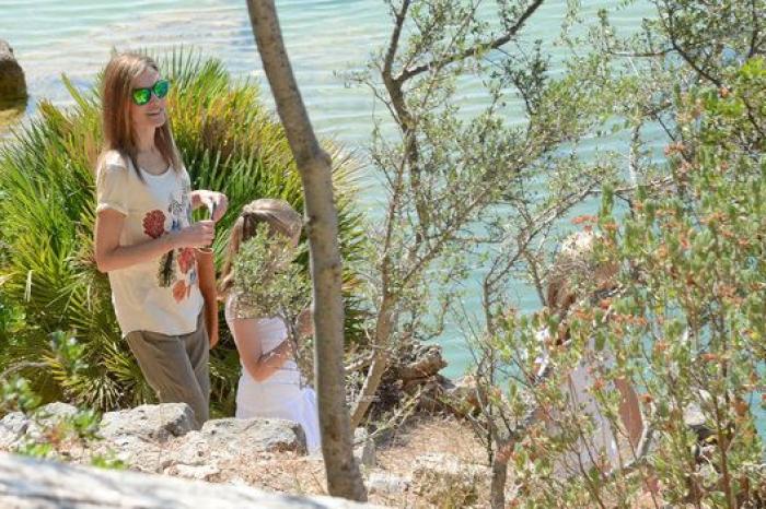 Los reyes visitan a los voluntarios que reforestan la Sierra de Tramuntana (FOTOS)