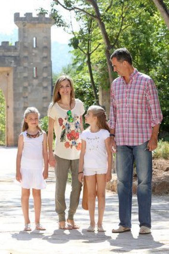 Los reyes visitan a los voluntarios que reforestan la Sierra de Tramuntana (FOTOS)