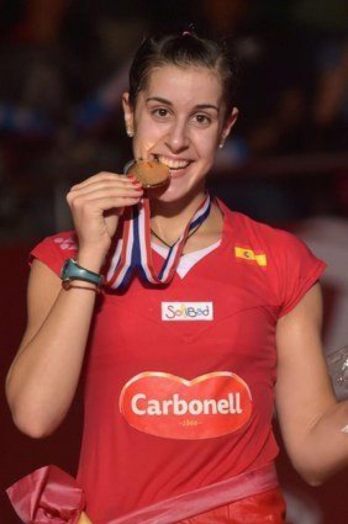 La explicación a los comentados gritos de Carolina Marín en sus partidos