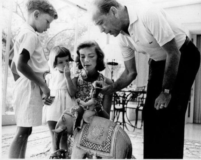 17 fotos de Lauren Bacall y Humphrey Bogart que demuestran por qué son una pareja icónica