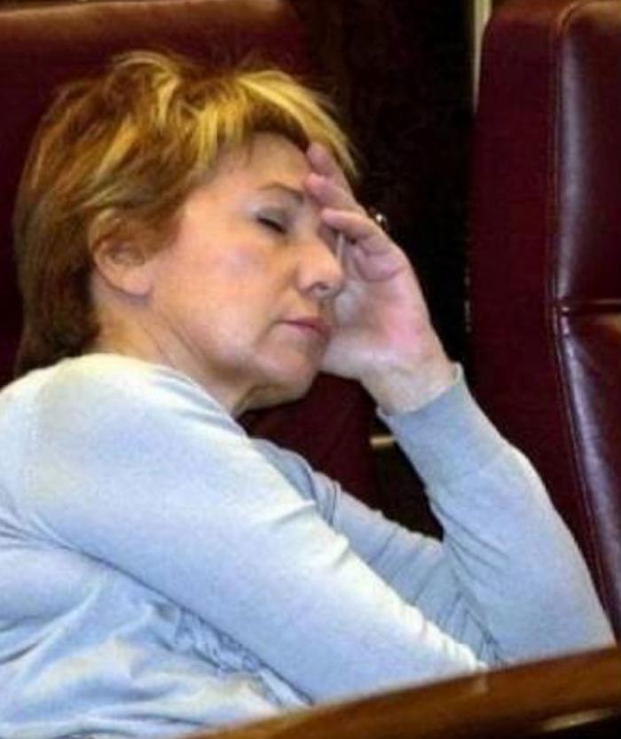 A Celia Villalobos le preguntan por el espionaje y aprovecha para mandar este 'recado' a Joan Baldoví