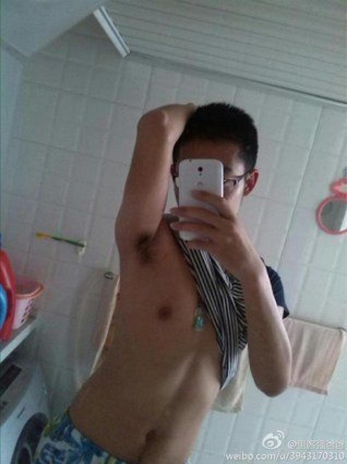 'Selfie' de axilas sin depilar, la última moda en China (FOTOS)