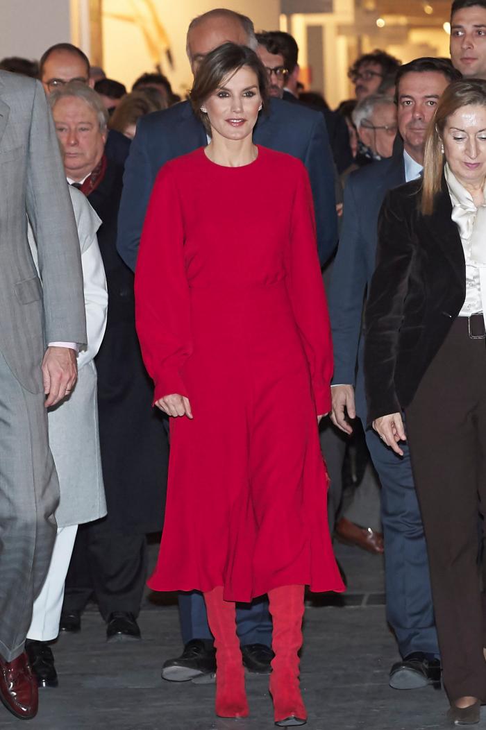 El mensaje detrás del último vestido rojo de Letizia