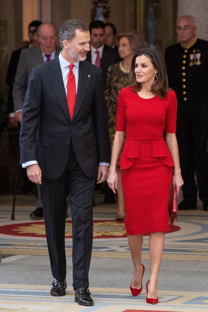El mensaje detrás del último vestido rojo de Letizia