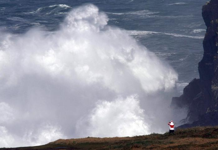 Un total de 26 provincias, en alerta por vientos de 140 km/h, oleaje, nevadas y frío