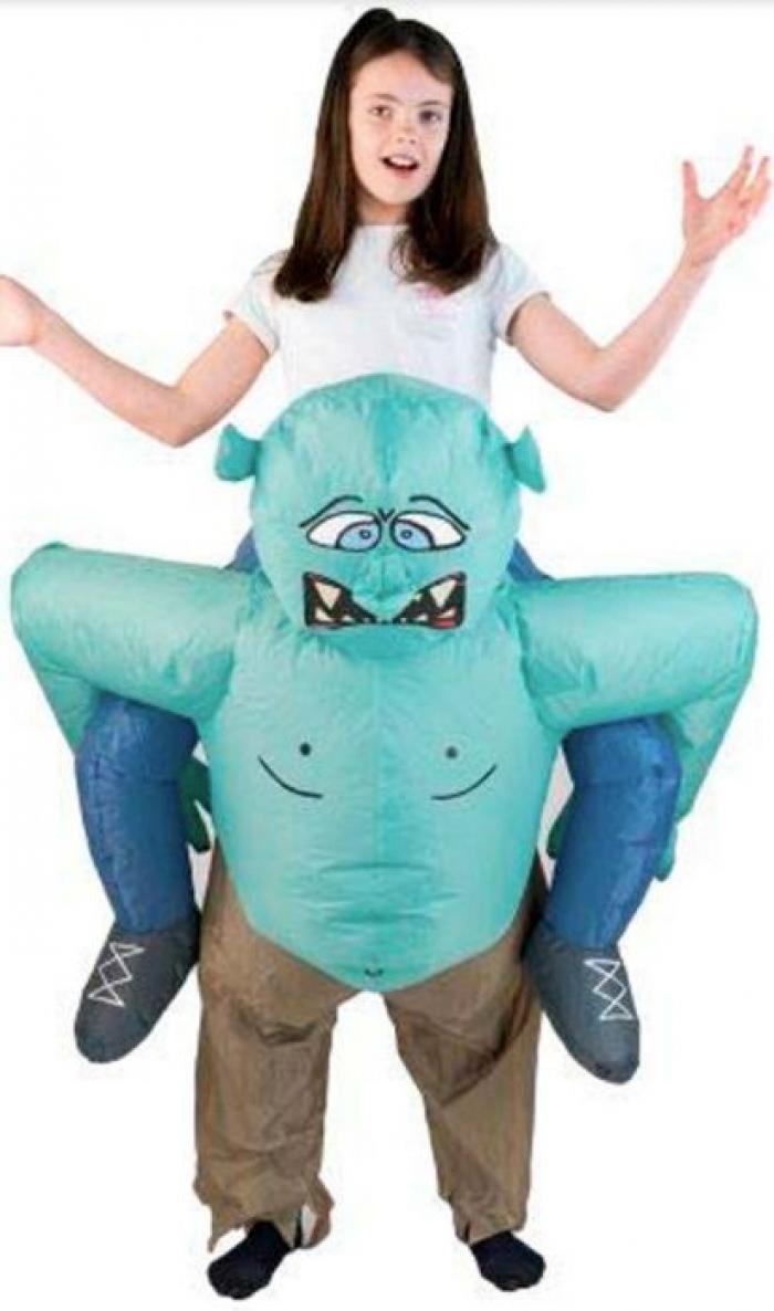 Gamberros pintan penes por las calles de Alcalá la Real (Jaén) para 'celebrar' Halloween