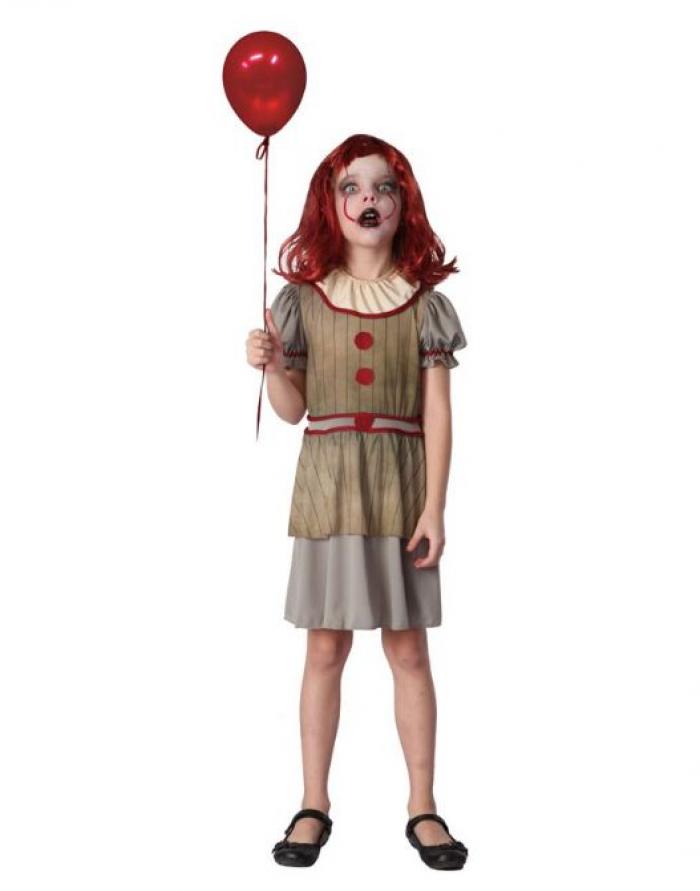 Gamberros pintan penes por las calles de Alcalá la Real (Jaén) para 'celebrar' Halloween