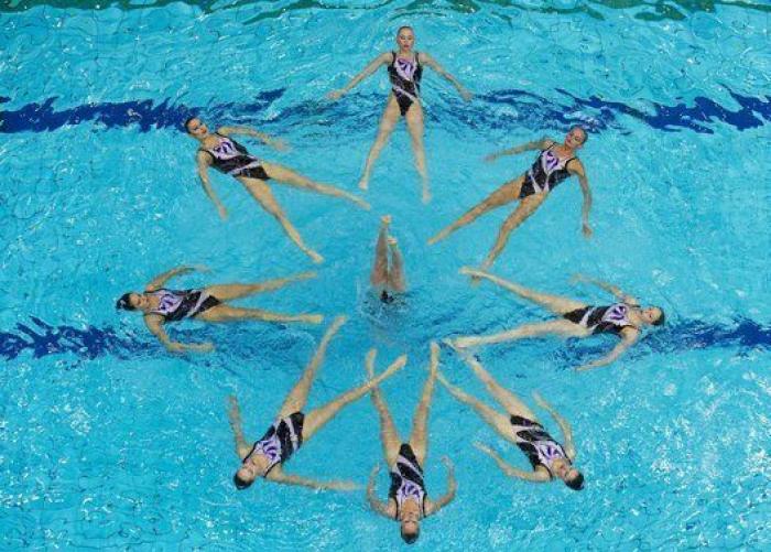 19 fotos impresionantes de los campeonatos de natación sincronizada
