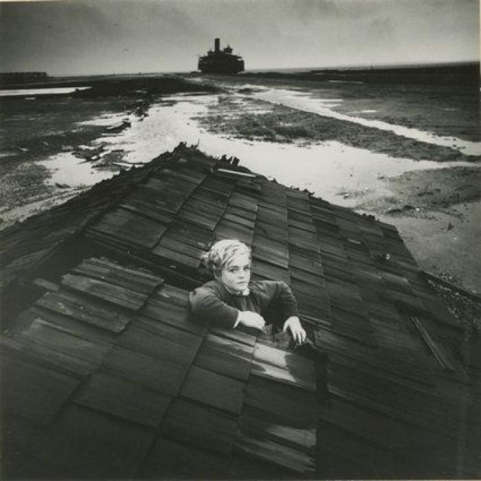 Un artista transforma pesadillas infantiles en fotos que se te aparecerán en sueños