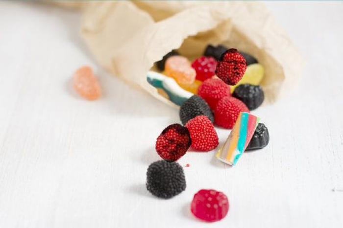 Políticos hasta en la sopa: propuestas locas para una campaña electoral alternativa