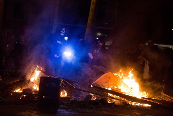 Trump usa imágenes de altercados independentistas en Barcelona como si fuesen de EEUU
