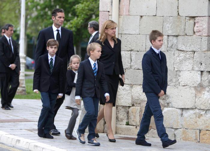 Pablo Urdangarin se pronuncia sobre las fotos de su padre de la mano de otra mujer
